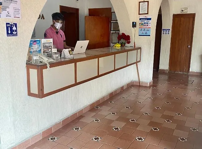 Imelda Hotel Zihuatanejo